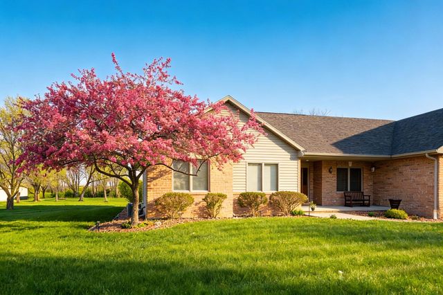 17350 Mckinley Place, Lowell, IN 46356