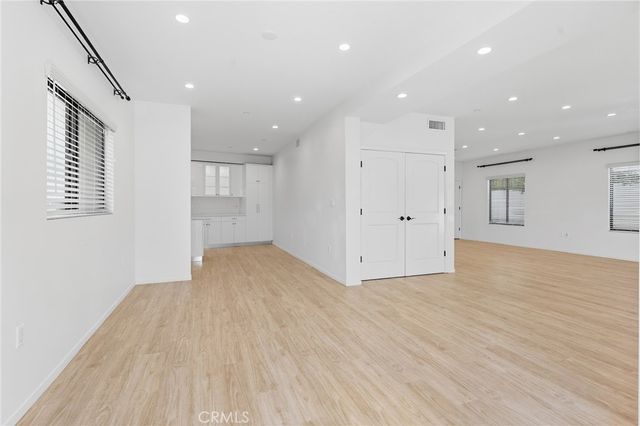 913 N Hilldale Avenue, West Hollywood, CA 90069