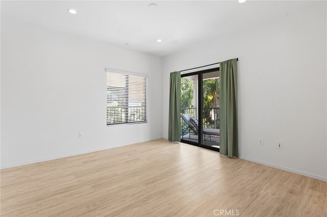 913 N Hilldale Avenue, West Hollywood, CA 90069