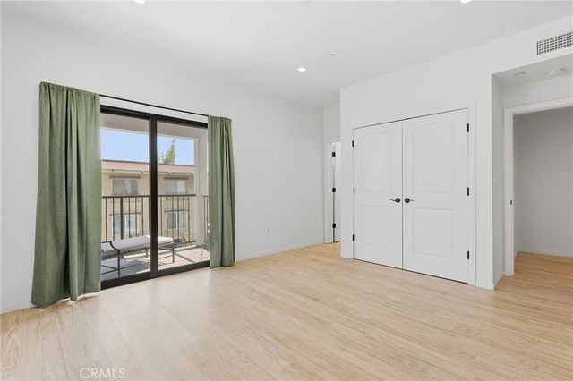 913 N Hilldale Avenue, West Hollywood, CA 90069