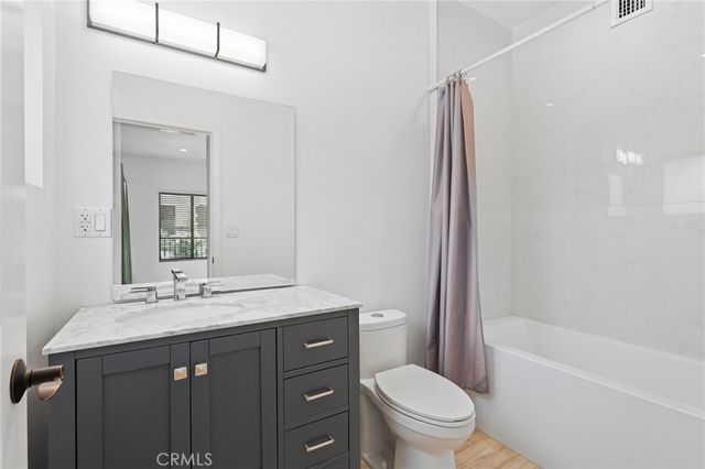 913 N Hilldale Avenue, West Hollywood, CA 90069