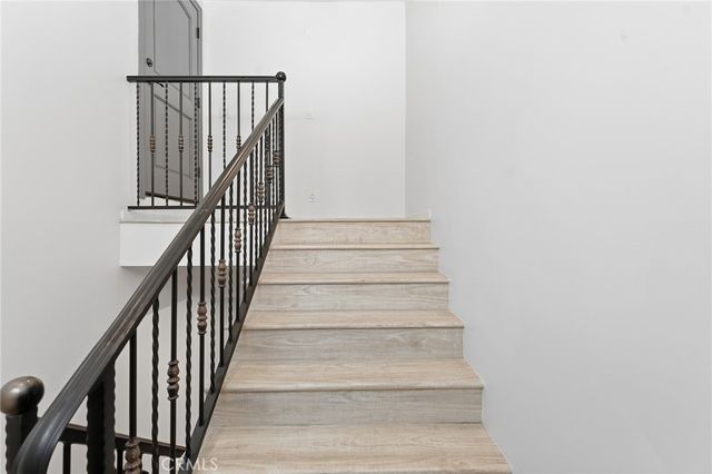 913 N Hilldale Avenue, West Hollywood, CA 90069