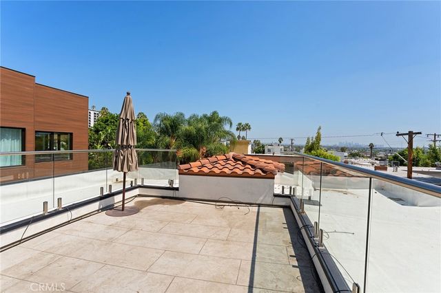 913 N Hilldale Avenue, West Hollywood, CA 90069