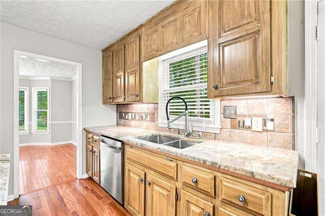 401 Wetona Way, Acworth, GA 30102