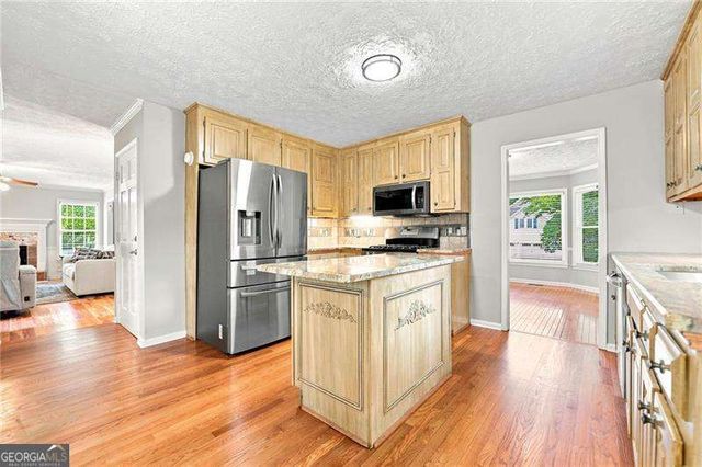 401 Wetona Way, Acworth, GA 30102