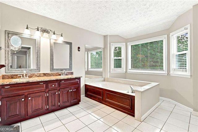 401 Wetona Way, Acworth, GA 30102