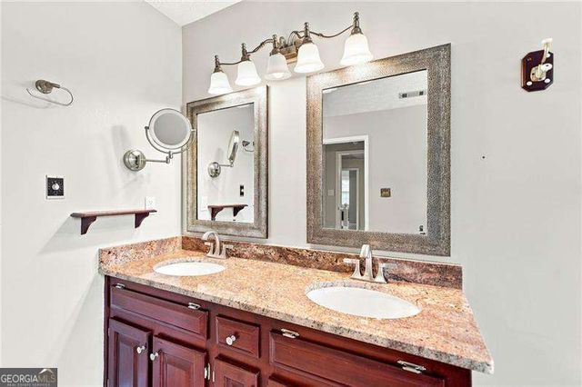 401 Wetona Way, Acworth, GA 30102