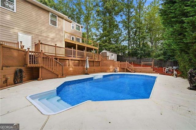 401 Wetona Way, Acworth, GA 30102