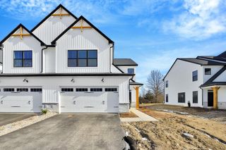 5491 Fawnsbury Court, Powell, OH 43065