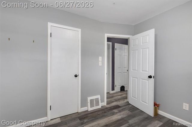 20315 Lancaster Street, Harper Woods, MI 48225