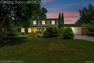 6737 Alderley Way, West Bloomfield Charter Township, MI 48322