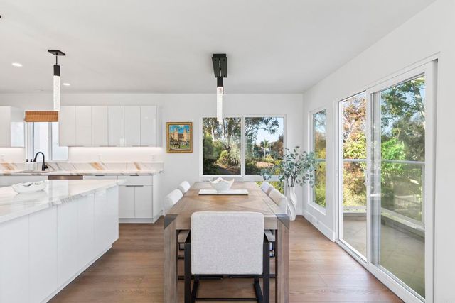 371 Longden Ln, Solana Beach, CA 92075