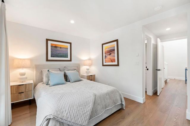 371 Longden Ln, Solana Beach, CA 92075
