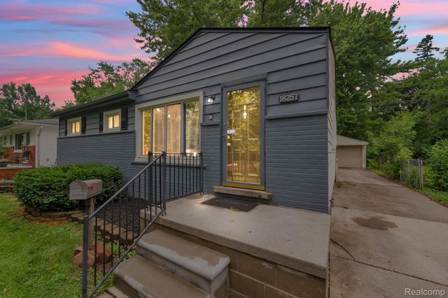 18257 Indian, Redford Charter Township, MI 48240