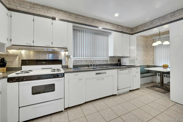 1277 Stadium Avenue, Bronx, NY 10465