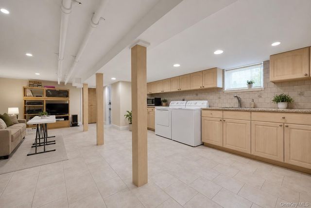 1277 Stadium Avenue, Bronx, NY 10465