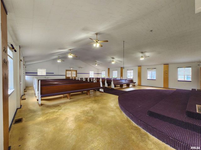 409 S HILL Street, Marion, IL 62959