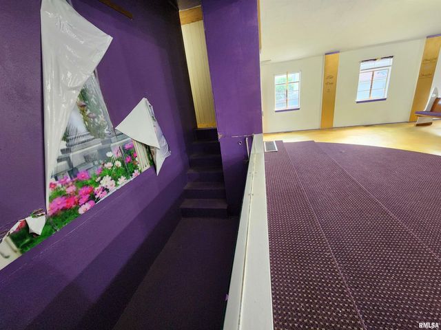 409 S HILL Street, Marion, IL 62959