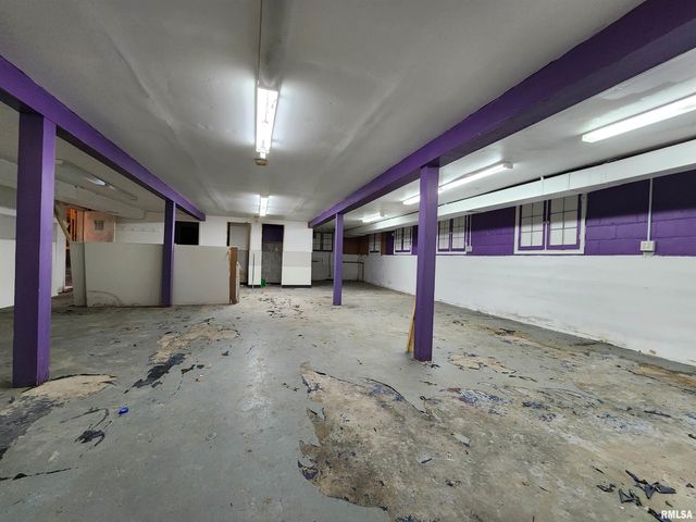 409 S HILL Street, Marion, IL 62959