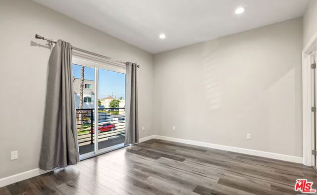 14528 Killion Street, Sherman Oaks, CA 91411