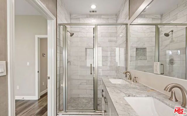 14528 Killion Street, Sherman Oaks, CA 91411