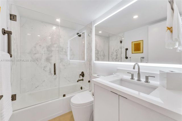 199 Ocean Lane Dr 306, Key Biscayne, FL 33149