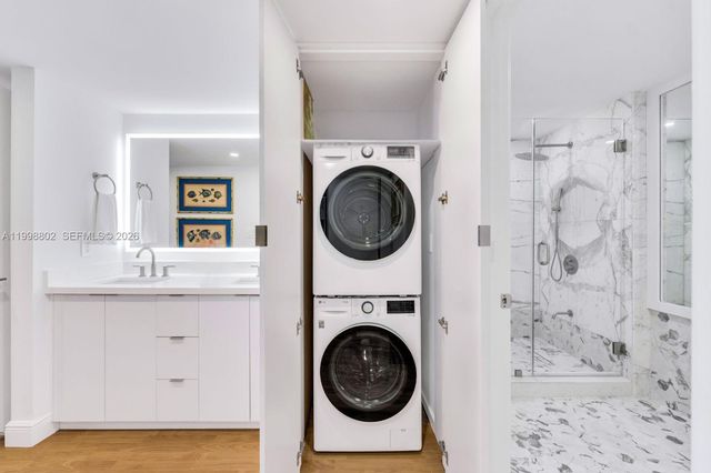 199 Ocean Lane Dr 306, Key Biscayne, FL 33149