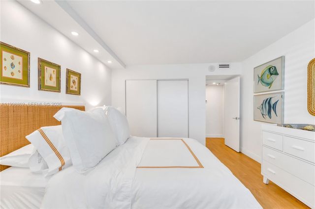 199 Ocean Lane Dr 306, Key Biscayne, FL 33149