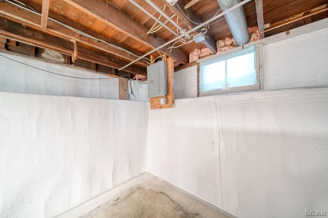 313 Rice Street, Adrian, MI 49221