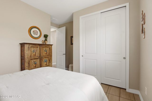 12364 N Amberwood Place, Marana, AZ 85653