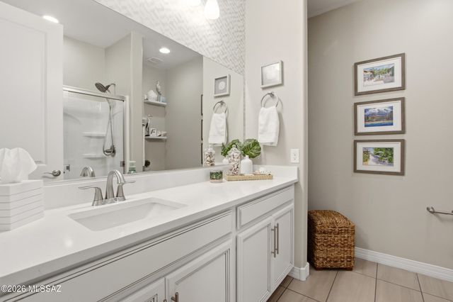 12364 N Amberwood Place, Marana, AZ 85653