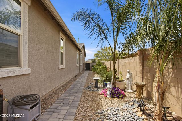 12364 N Amberwood Place, Marana, AZ 85653