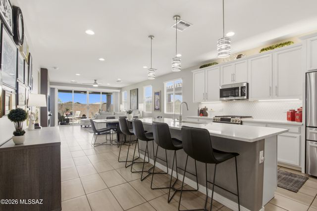 12364 N Amberwood Place, Marana, AZ 85653