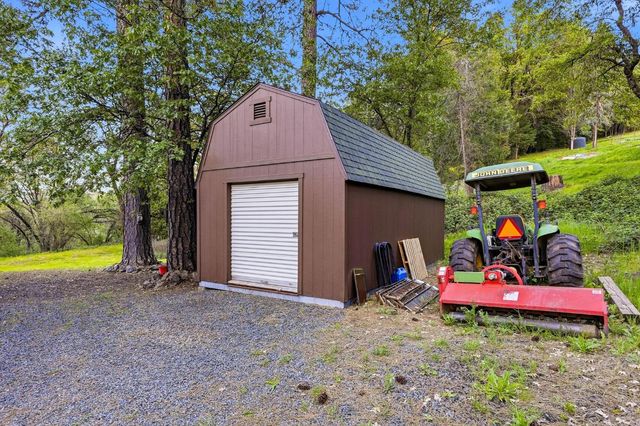 12735 Davis Lane, Nevada City, CA 95959