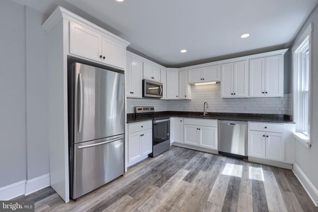 248 E WALNUT ST, Lancaster, PA 17602