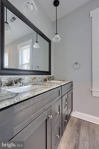 248 E WALNUT ST, Lancaster, PA 17602