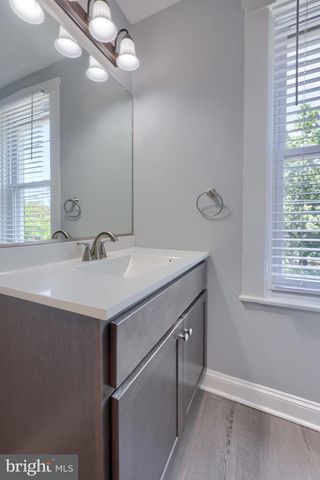 248 E WALNUT ST, Lancaster, PA 17602