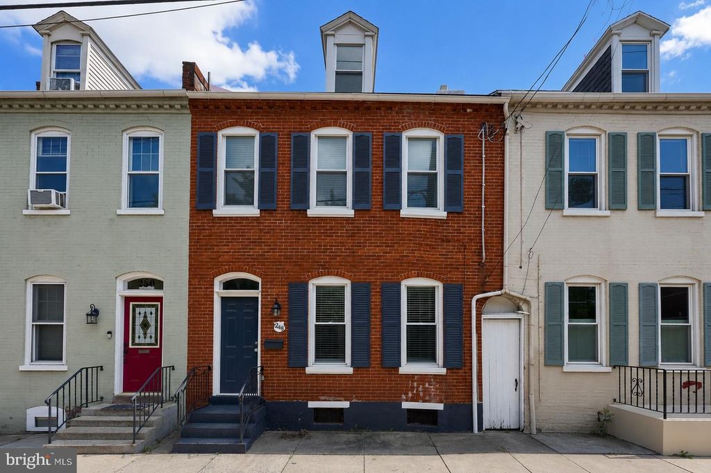 248 E WALNUT ST, Lancaster, PA 17602