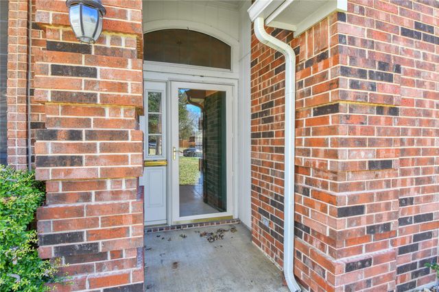 208 Mimosa Lane, Lancaster, TX 75146