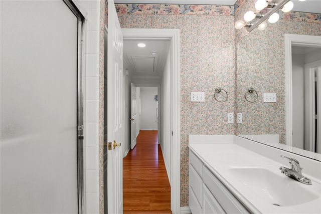 208 Mimosa Lane, Lancaster, TX 75146