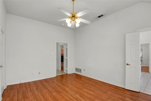 208 Mimosa Lane, Lancaster, TX 75146