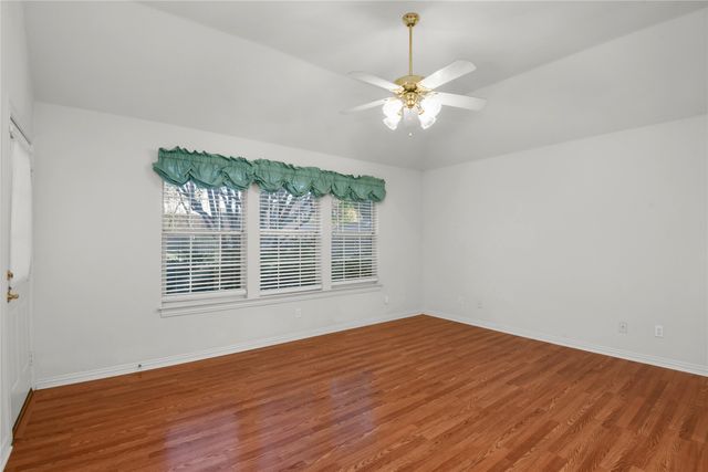 208 Mimosa Lane, Lancaster, TX 75146