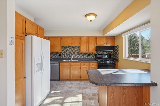 1745 S Pratt Parkway, Longmont, CO 80501