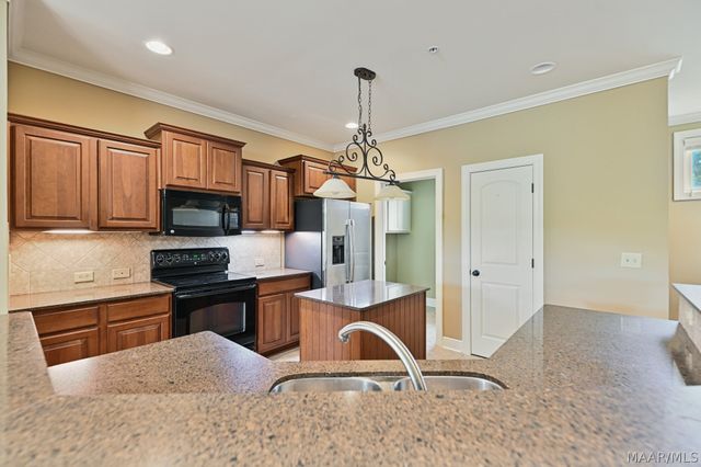 463 WATERS EDGE ., Wetumpka, AL 36092