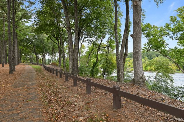 463 WATERS EDGE ., Wetumpka, AL 36092