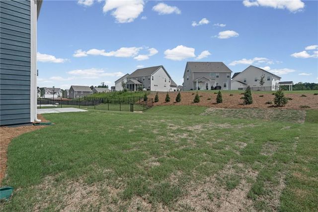 222 Loon Lake Way, Hoschton, GA 30548
