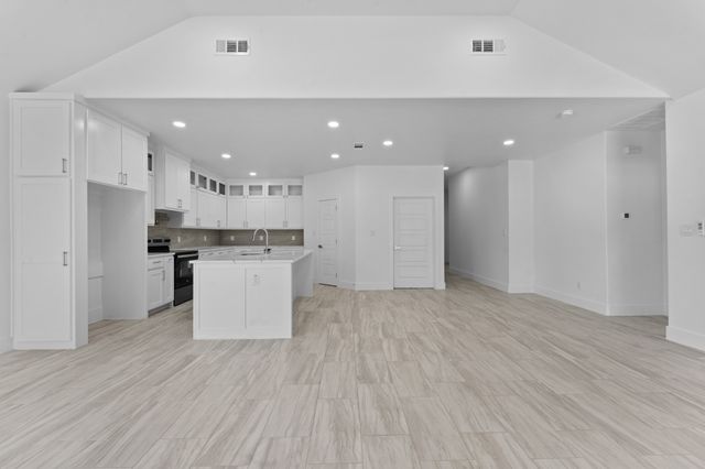 104 Clear Fork Street, Gun Barrel City, TX 75156