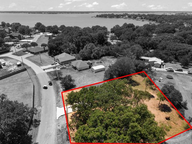 104 Clear Fork Street, Gun Barrel City, TX 75156