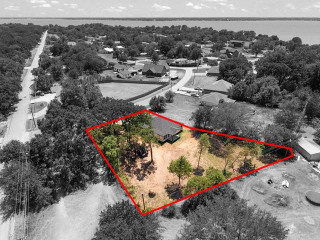 104 Clear Fork Street, Gun Barrel City, TX 75156