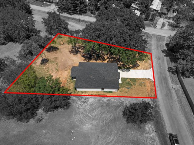 104 Clear Fork Street, Gun Barrel City, TX 75156